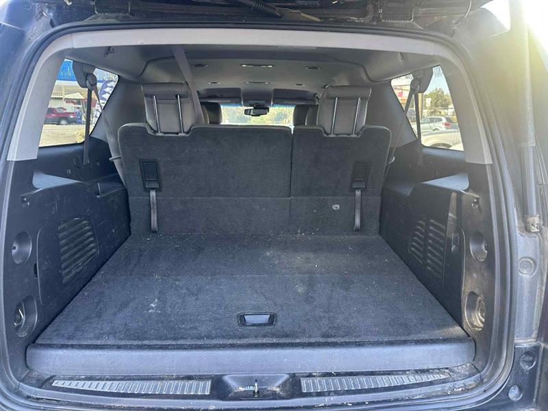 Chevrolet Suburban LT 1500 2WD 2015