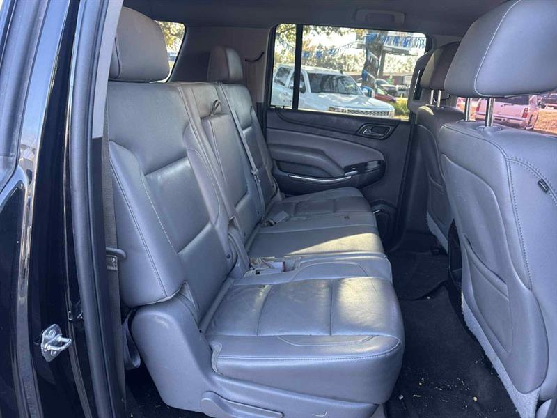 Chevrolet Suburban LT 1500 2WD 2015