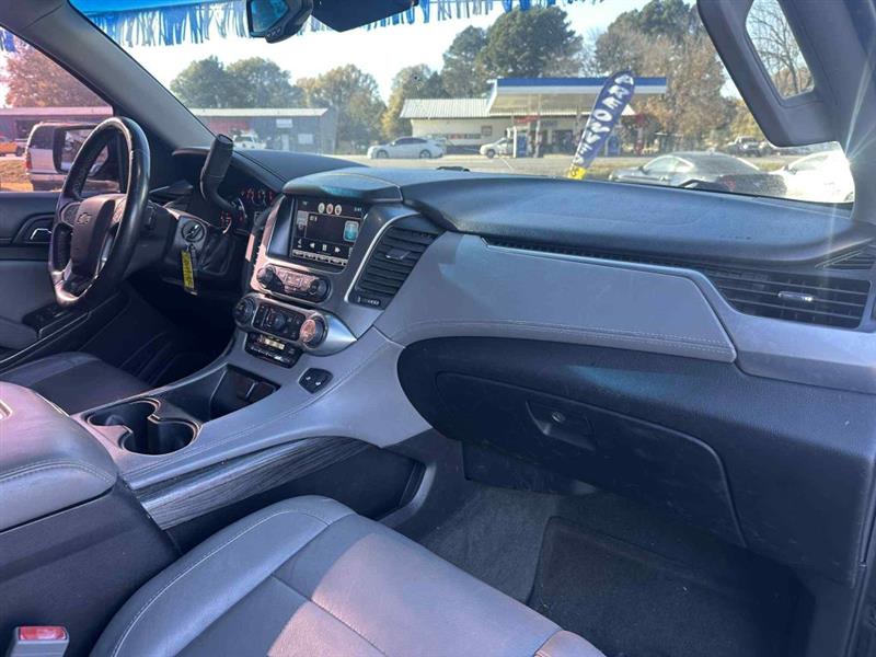 Chevrolet Suburban LT 1500 2WD 2015