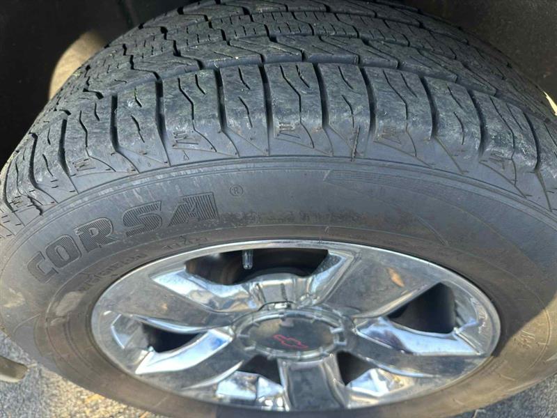 Chevrolet Suburban LT 1500 2WD 2015