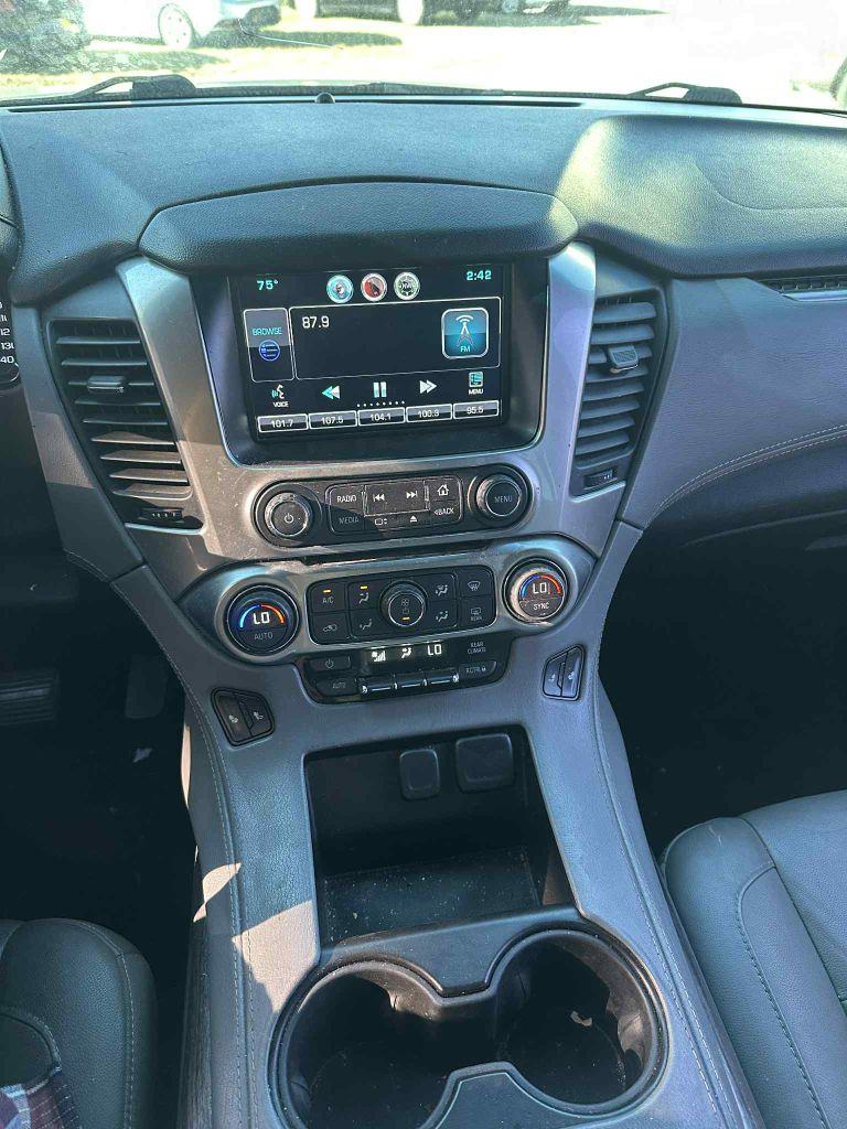 Chevrolet Suburban LT 1500 2WD 2015