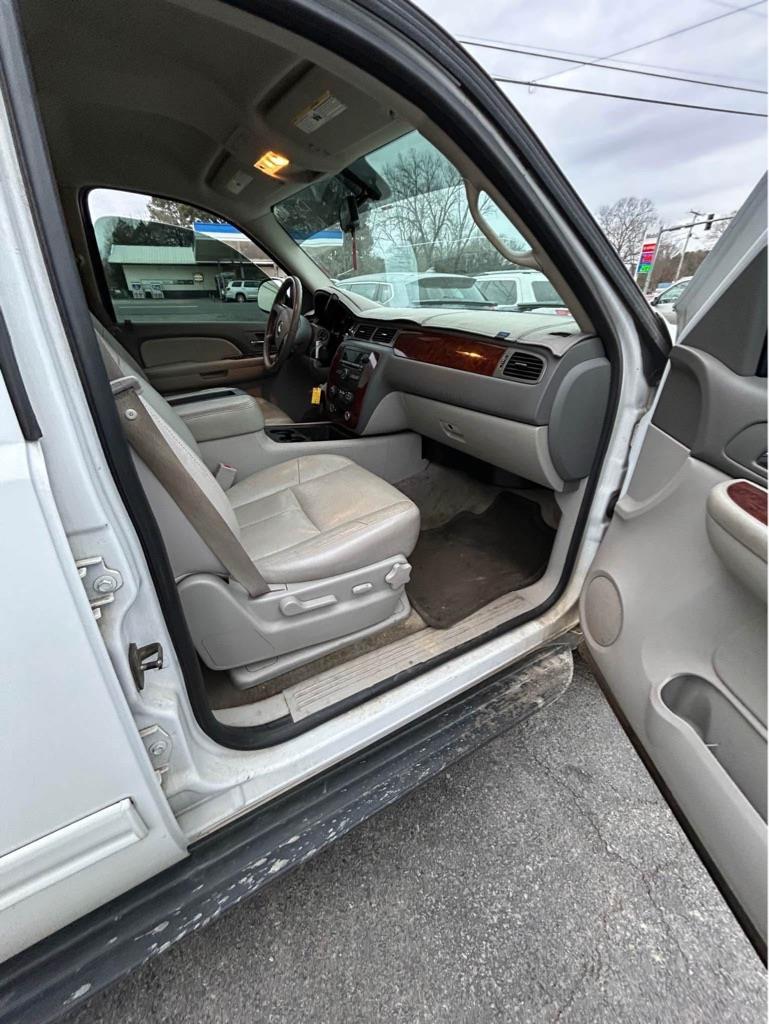 Chevrolet Suburban LT2 1500 2WD 2009