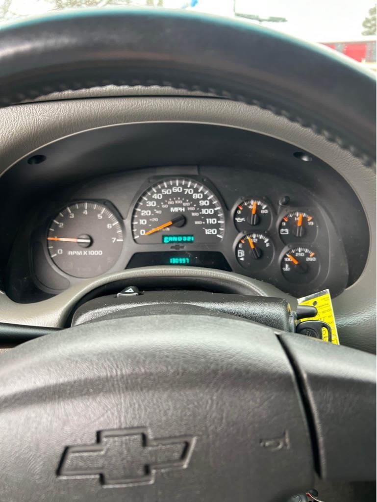 Chevrolet TrailBlazer LS 2WD 2003