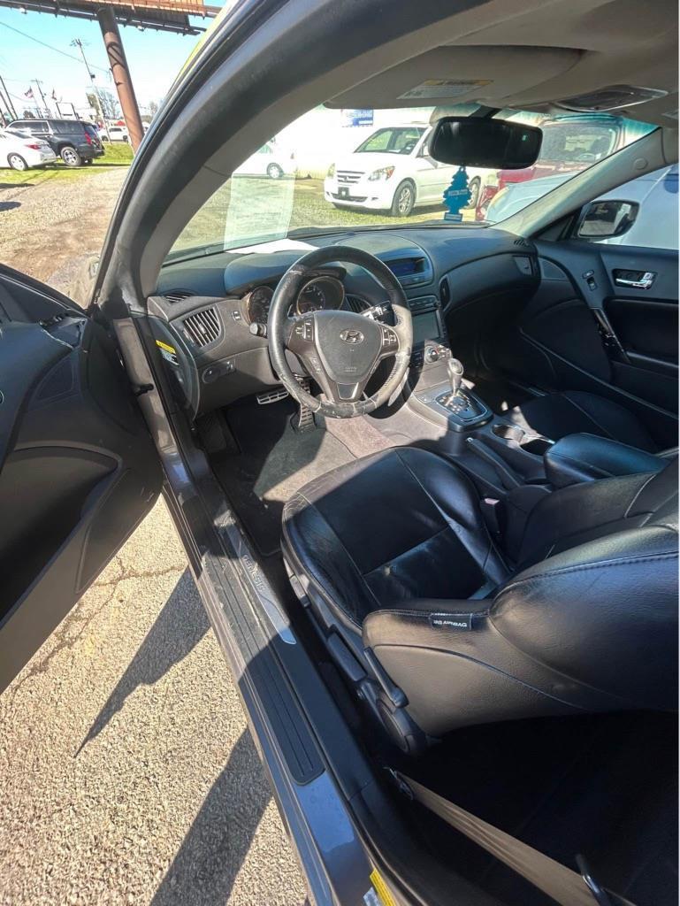 Hyundai Genesis Coupe 3.8 Track Auto 2012