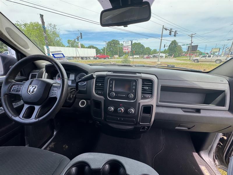 RAM 1500 Tradesman Quad Cab 2WD 2014