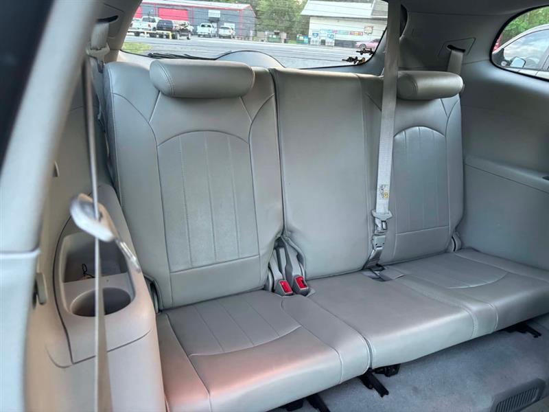 Buick Enclave CXL-2 FWD 2011