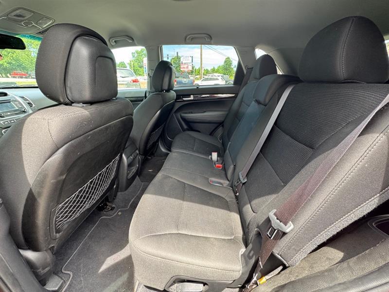 Kia Sorento LX 2WD 2015