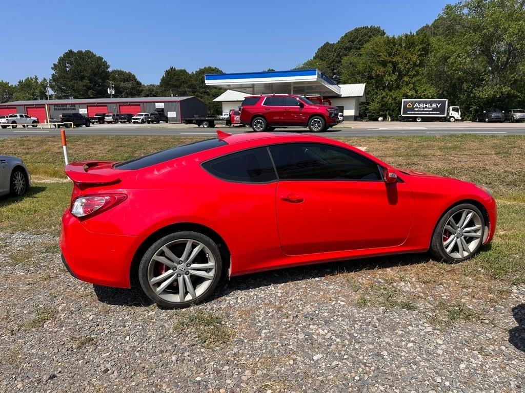 Hyundai Genesis Coupe 3.8 Auto 2010