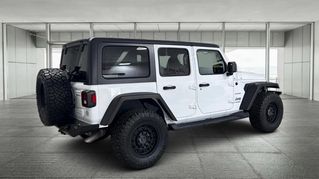 Jeep Wrangler Unlimited Sahara 2018