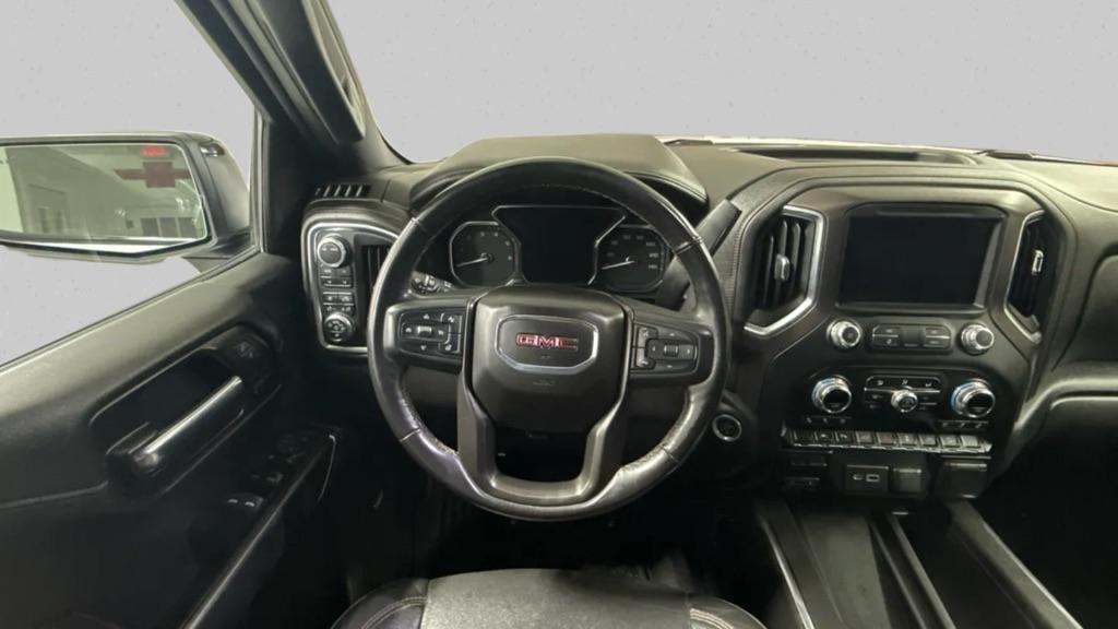 GMC Sierra 1500 Limited AT4 Crew Cab Short Box 4WD 2022