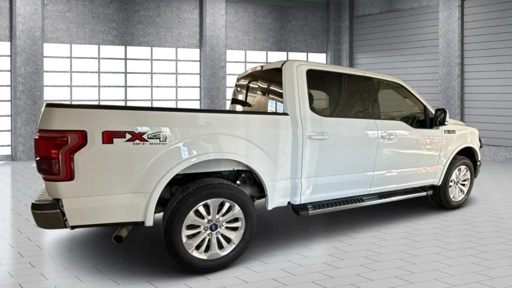 Ford F-150 4WD SuperCrew 145" Lariat 2015