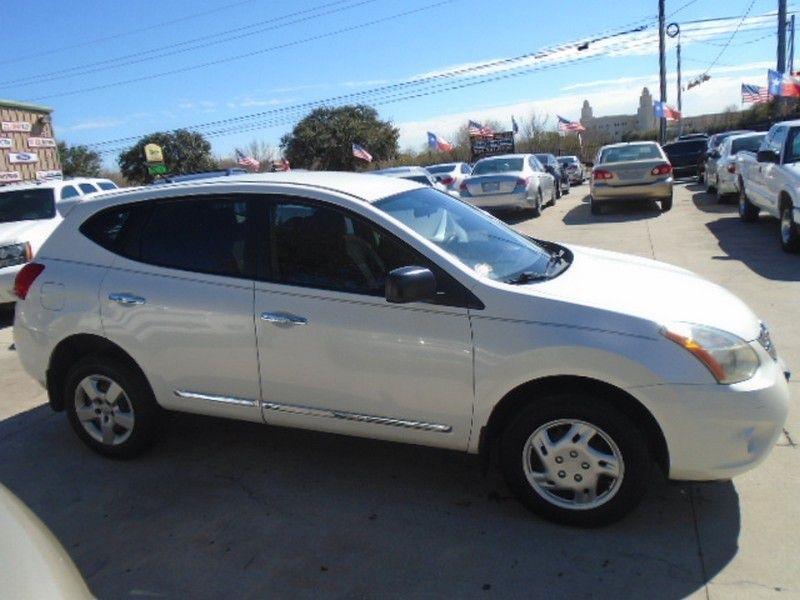 Nissan Rogue  2013