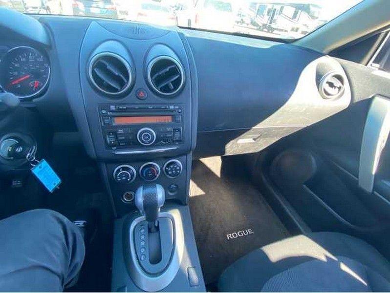 Nissan Rogue  2013