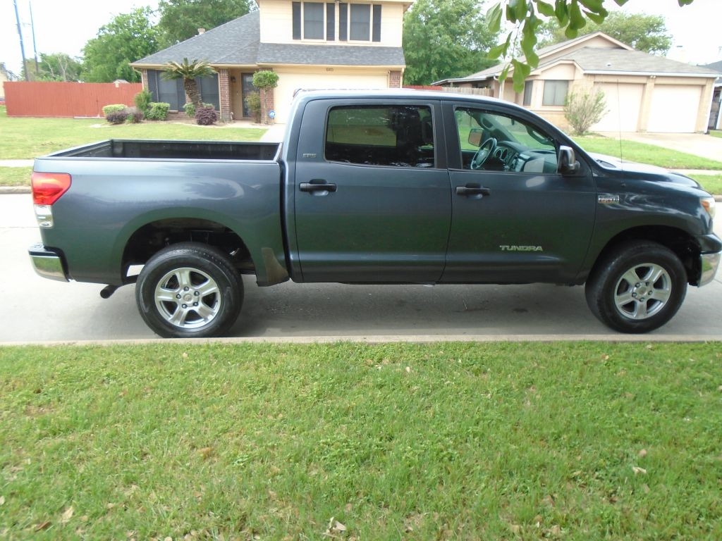 Toyota Tundra  2007