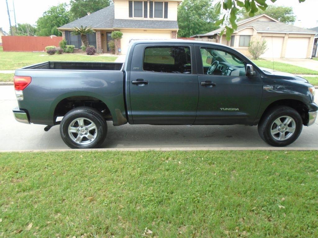 Toyota Tundra  2007