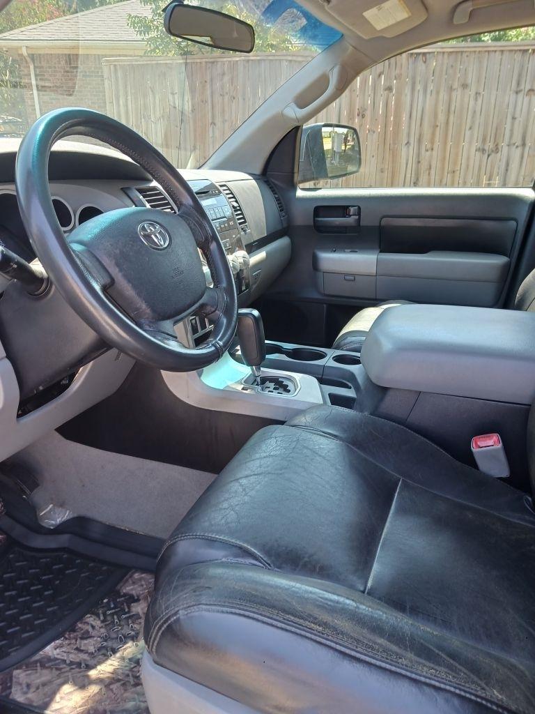 Toyota Tundra  2007