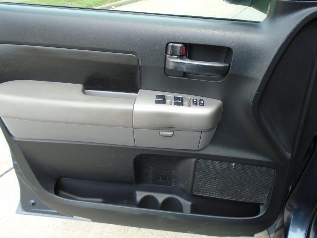 Toyota Tundra  2007