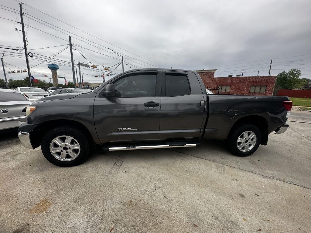 Toyota Tundra  2012