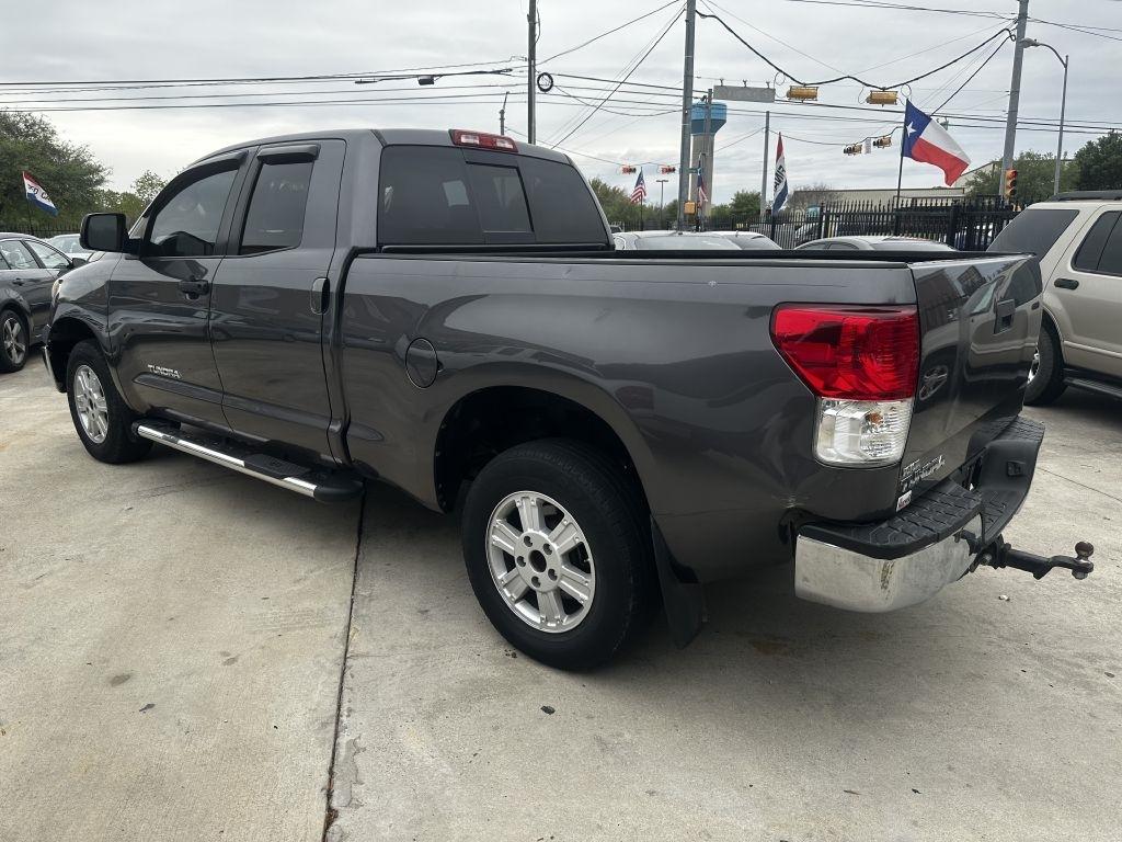 Toyota Tundra  2012