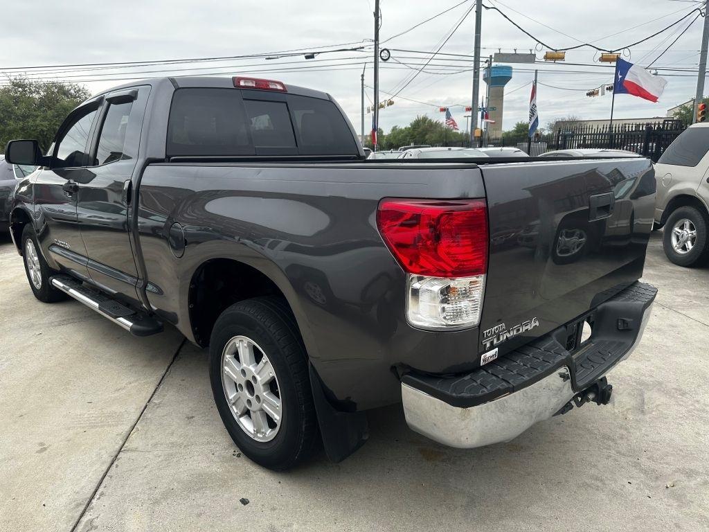 Toyota Tundra  2012