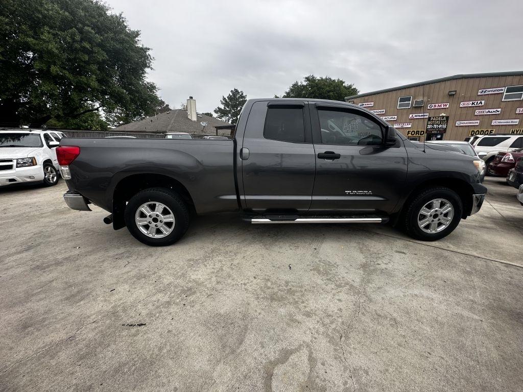Toyota Tundra  2012