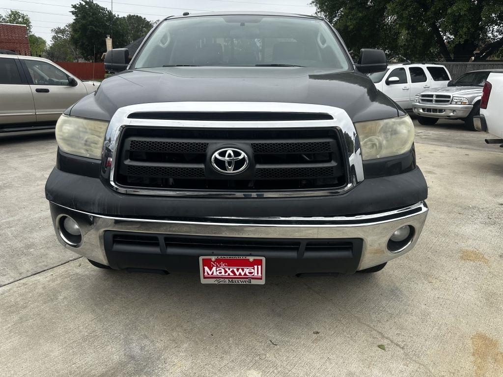 Toyota Tundra  2012