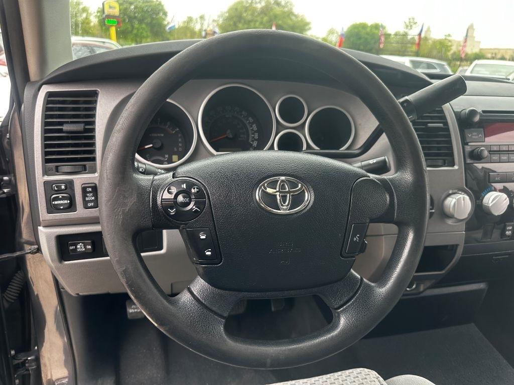 Toyota Tundra  2012