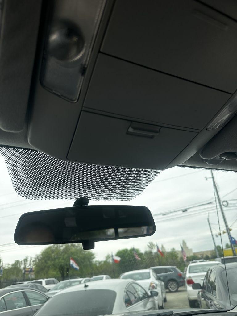 Toyota Tundra  2012