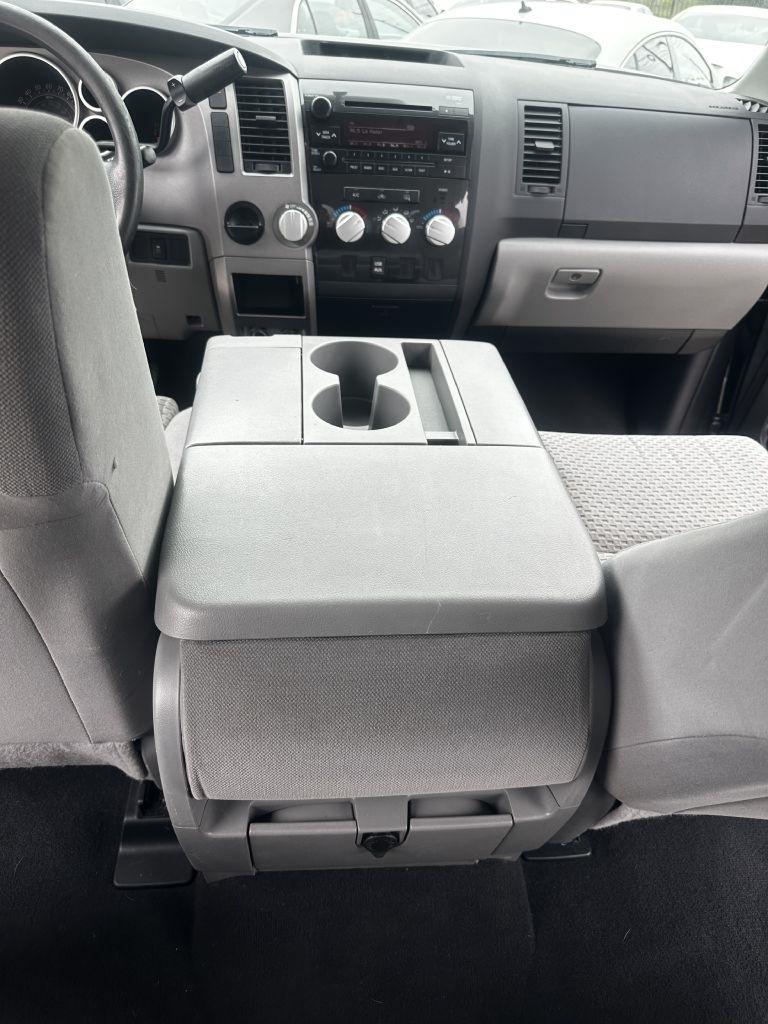 Toyota Tundra  2012