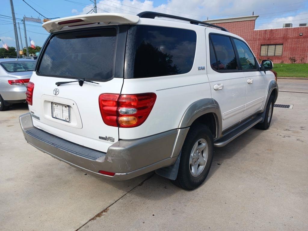Toyota Sequoia  2002