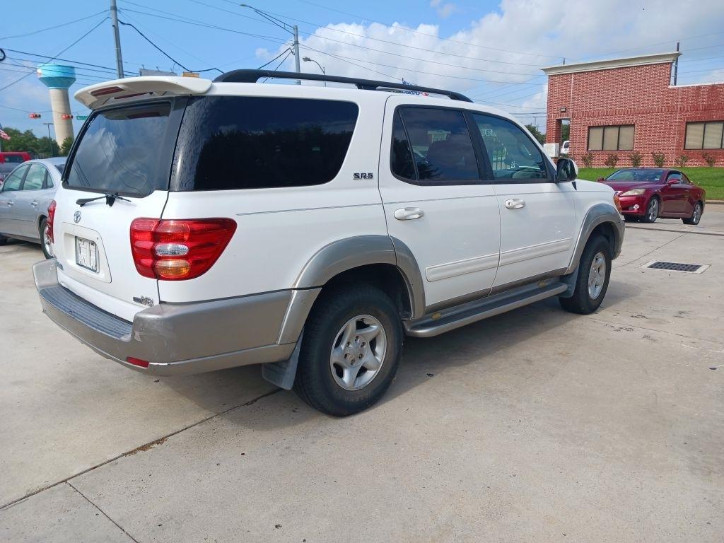 Toyota Sequoia  2002