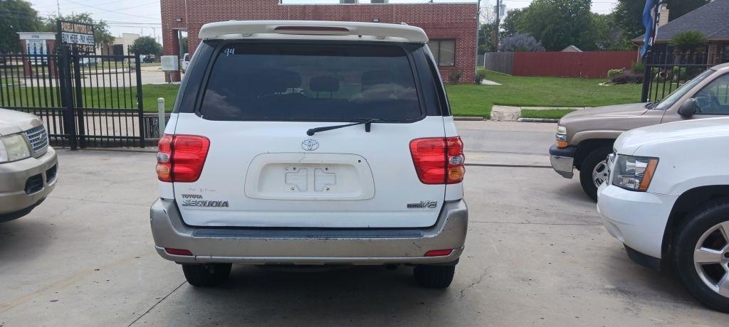 Toyota Sequoia  2002