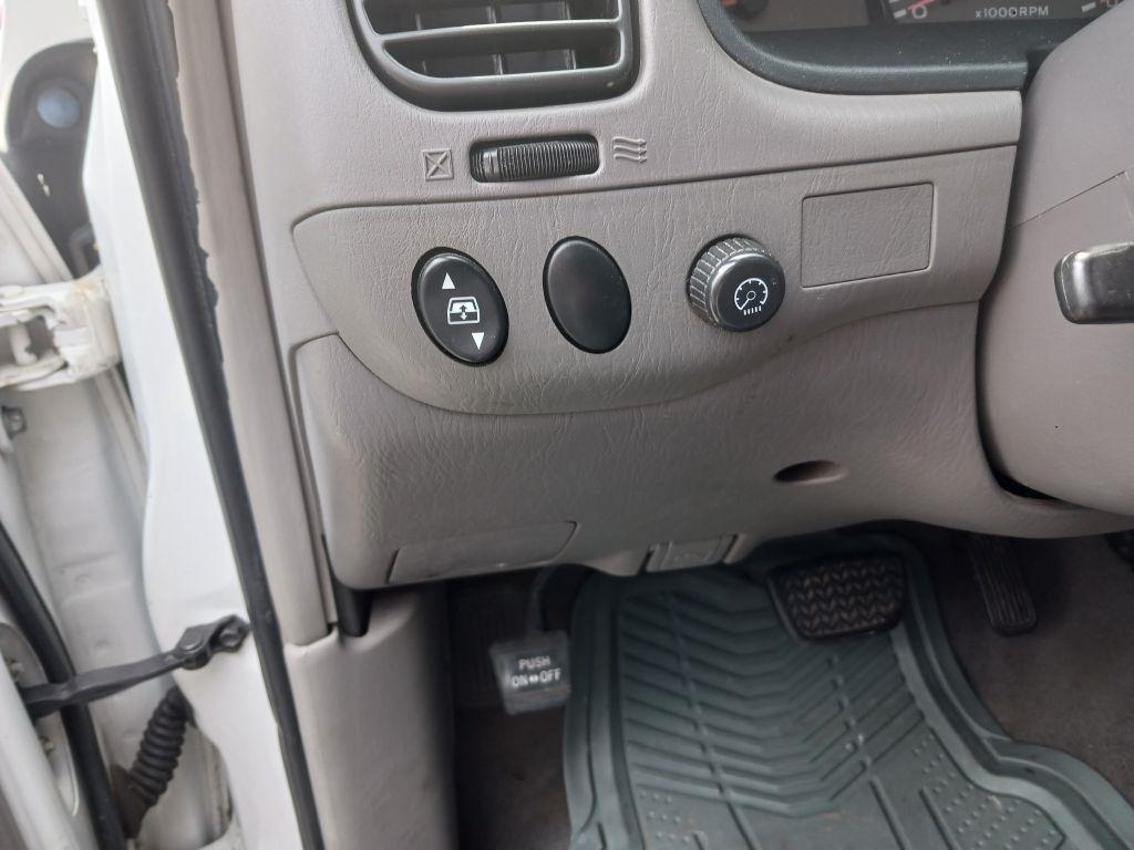 Toyota Sequoia  2002