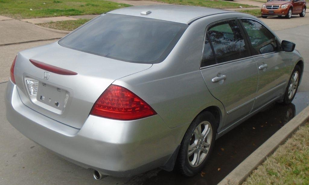 Honda Accord  2006