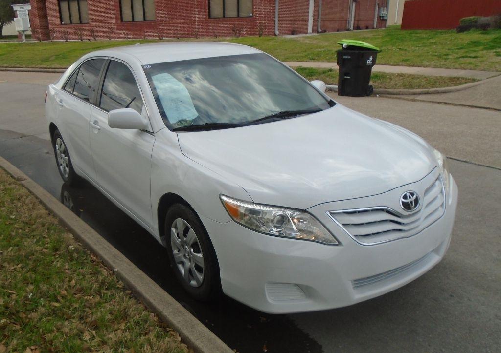 Toyota Camry  2011