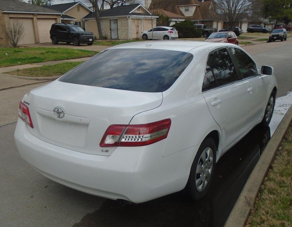 Toyota Camry  2011