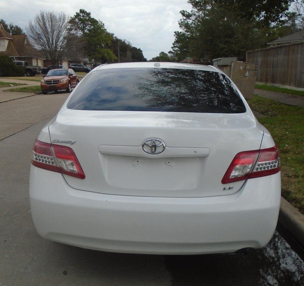 Toyota Camry  2011