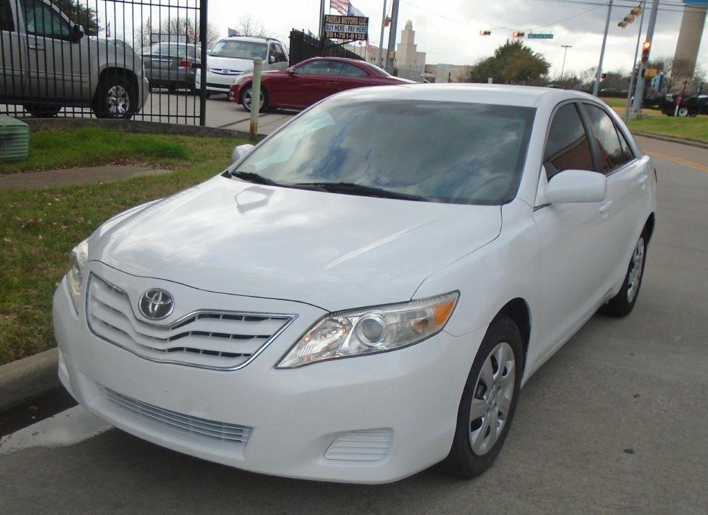 Toyota Camry  2011