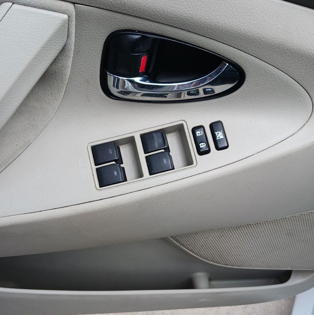 Toyota Camry  2011