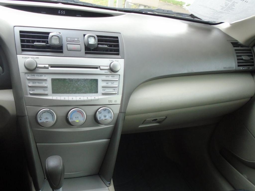 Toyota Camry  2011