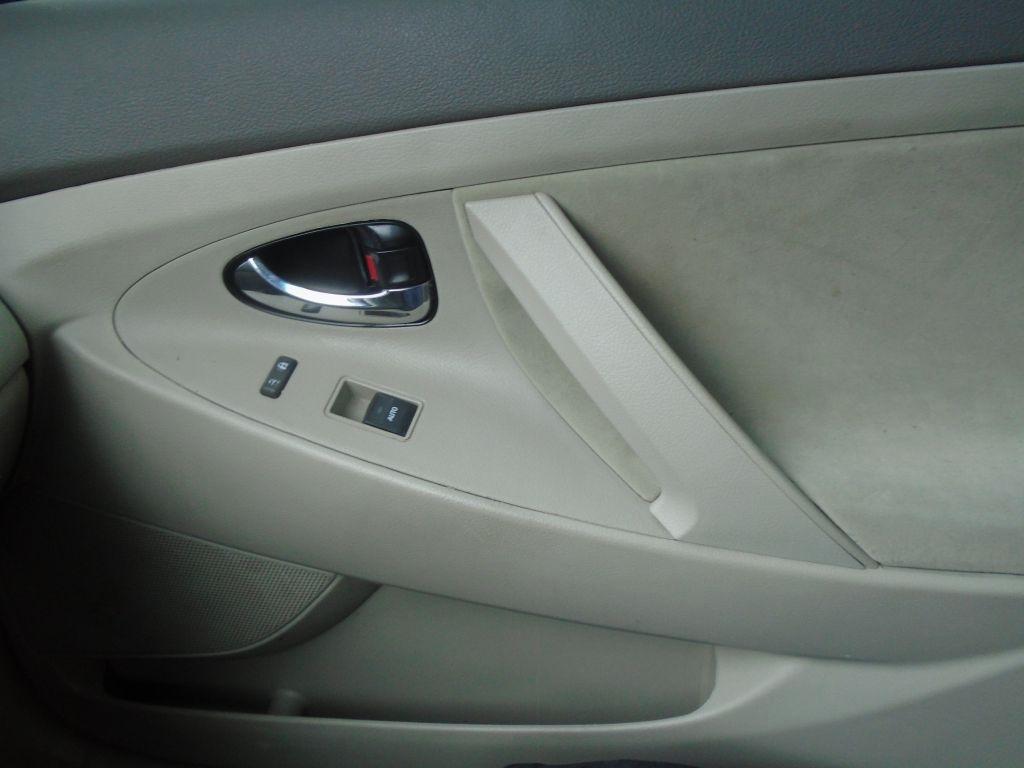 Toyota Camry  2011
