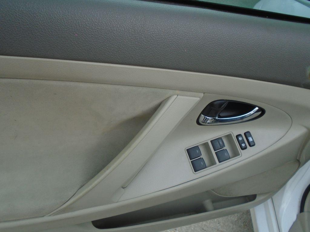 Toyota Camry  2011