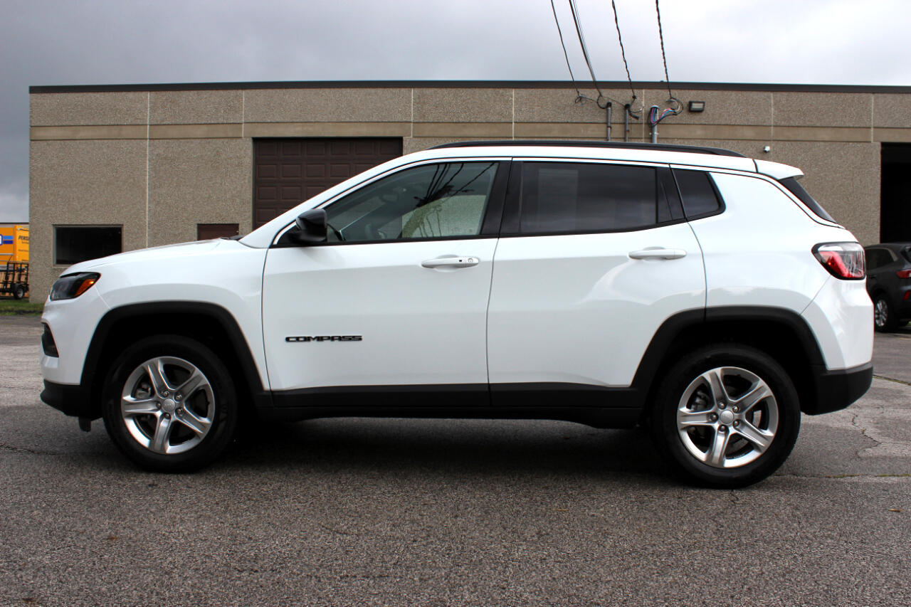 2024 Jeep Compass Latitude photo 4