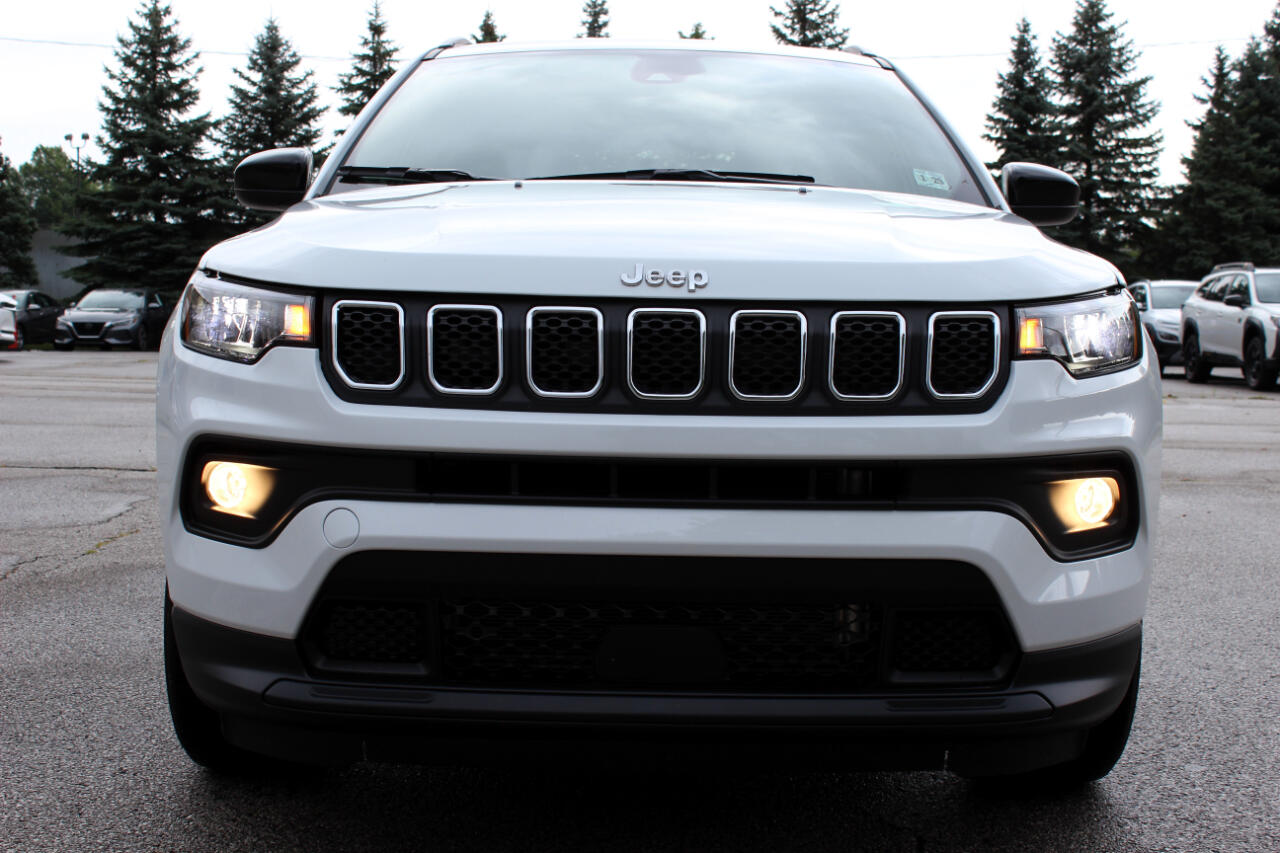 2024 Jeep Compass Latitude photo 5