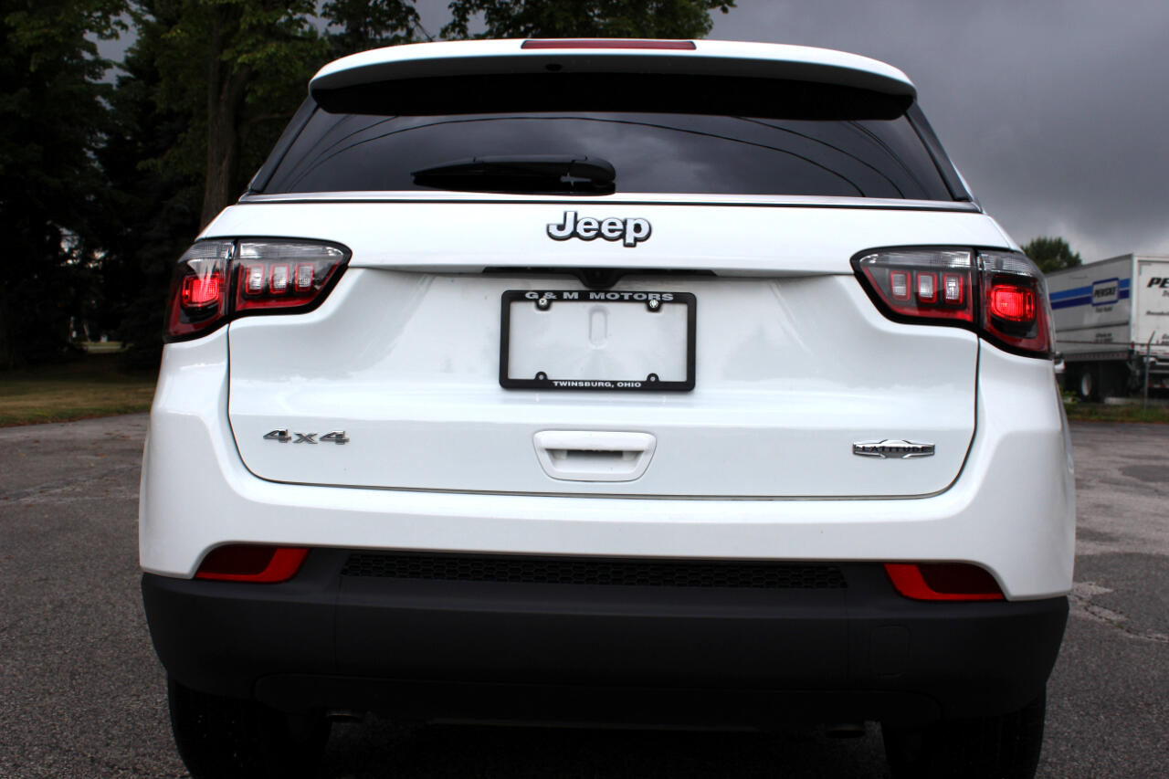 2024 Jeep Compass Latitude photo 8