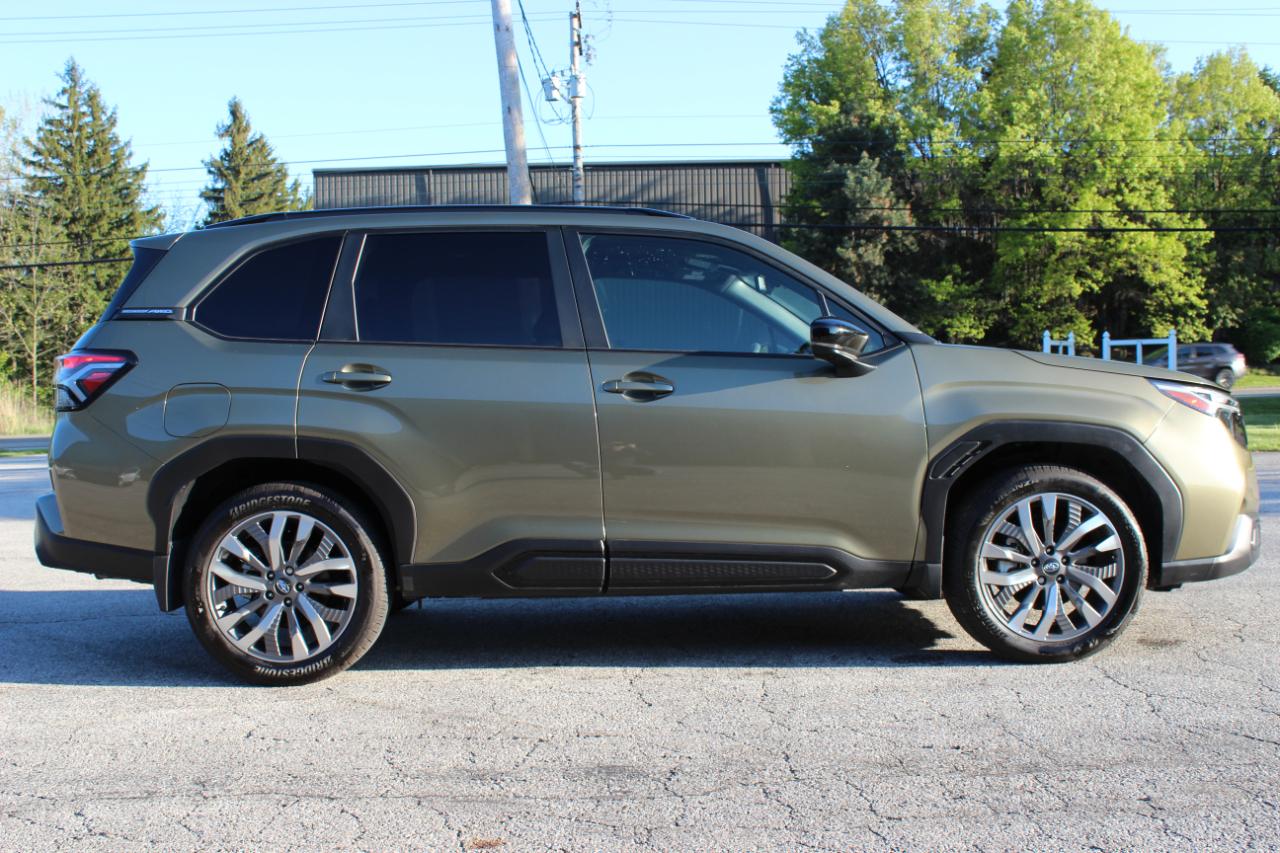 Subaru Forester Touring 2025