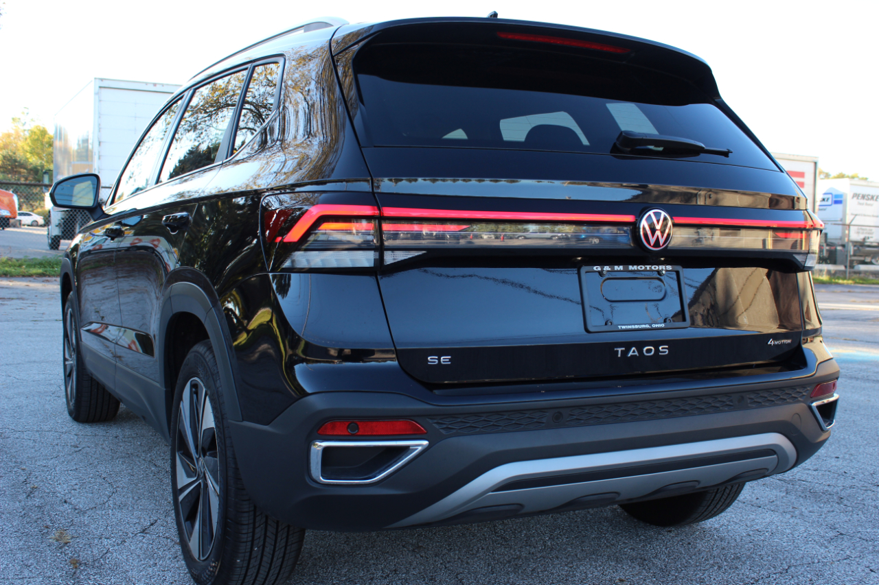Volkswagen Taos SE 4Motion 2025 Volkswagen Taos SE 4Motion 2025