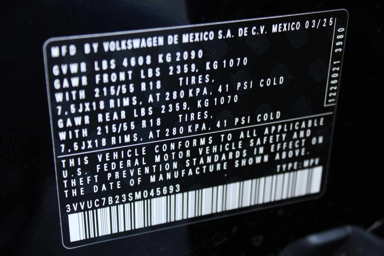 Volkswagen Taos SE 4Motion 2025 Volkswagen Taos SE 4Motion 2025