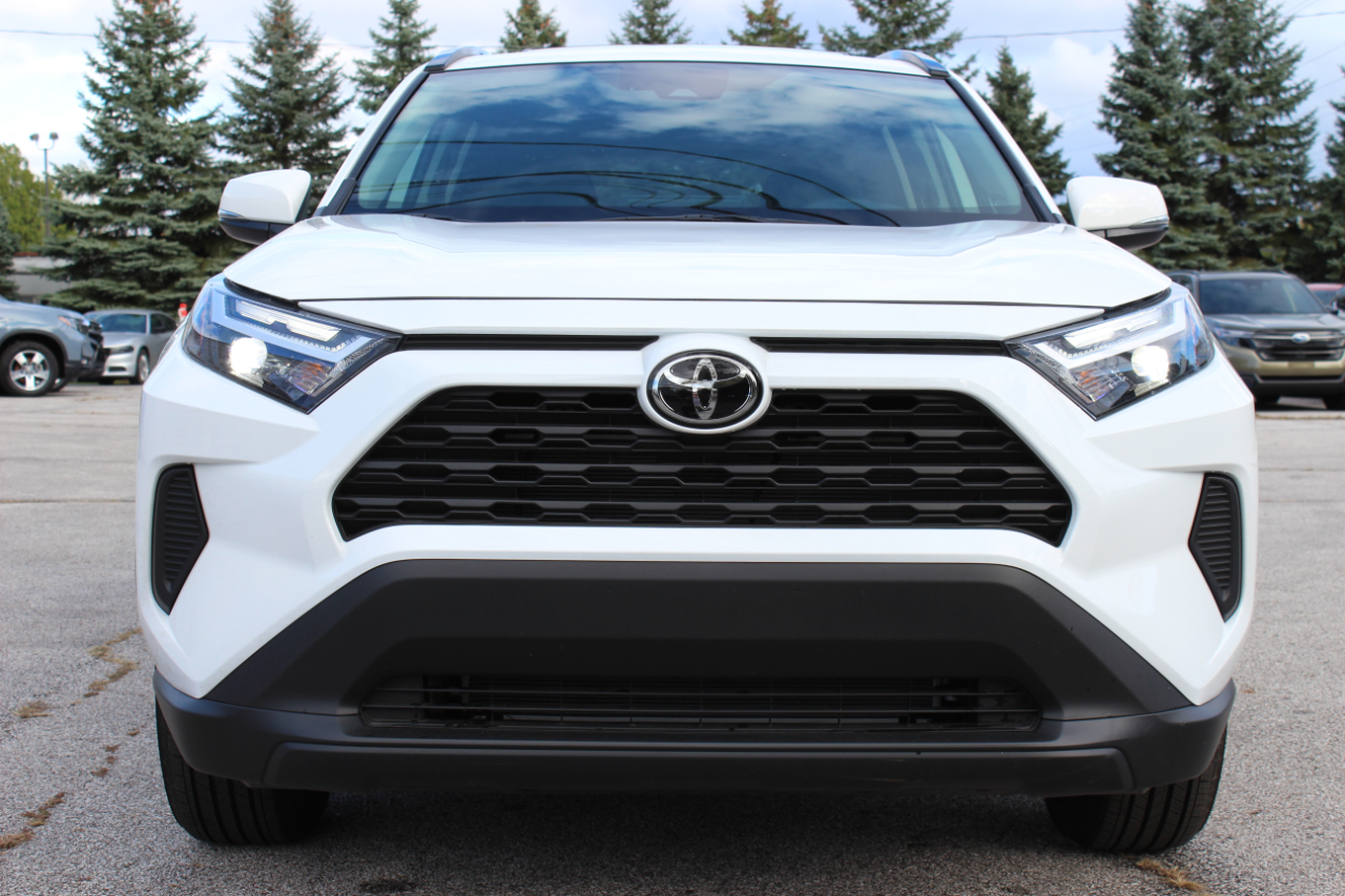 Toyota RAV4 XLE AWD 2025