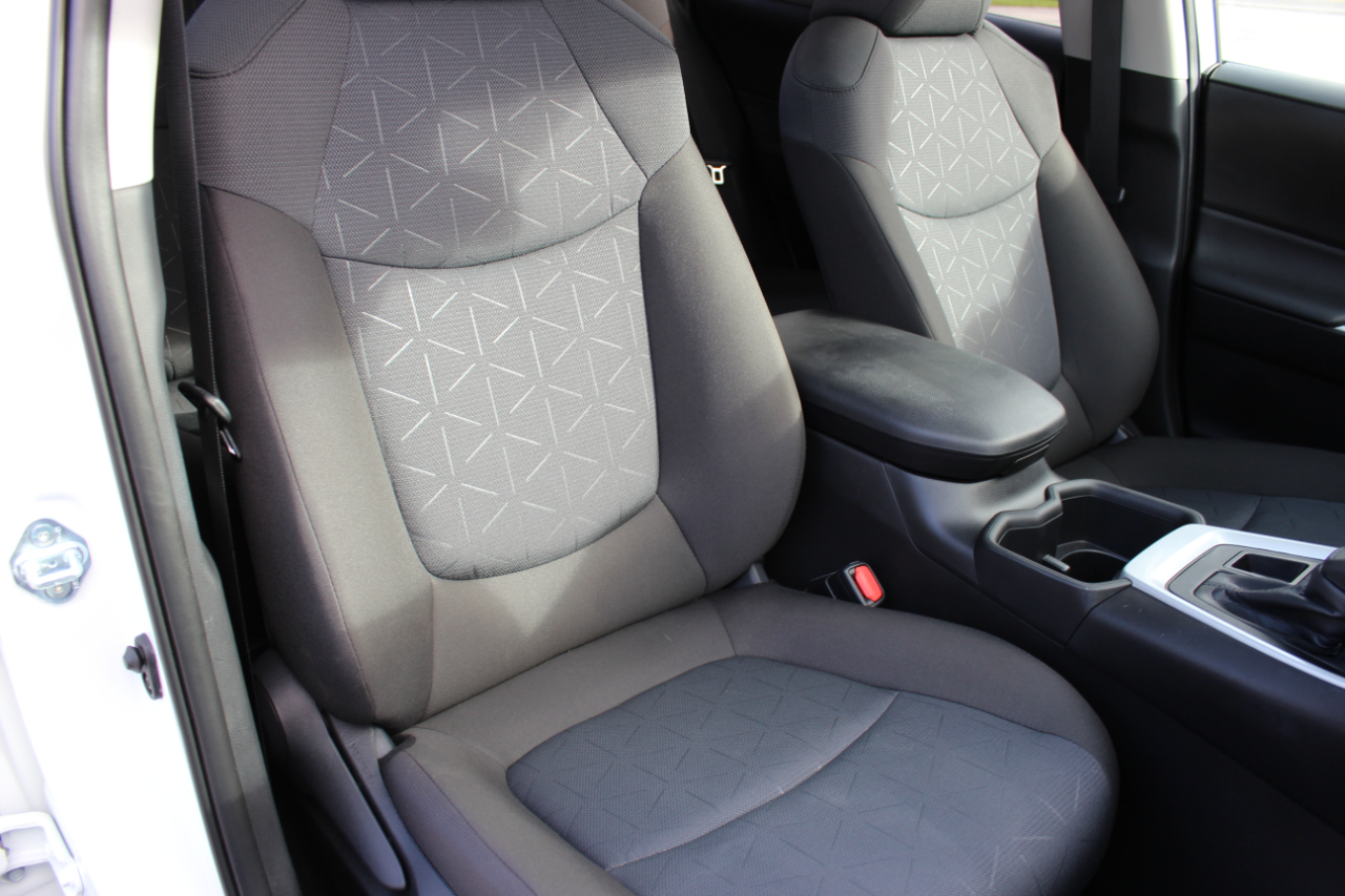 Toyota RAV4 XLE AWD 2025